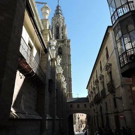 El Atico Del Nuncio * Toledo